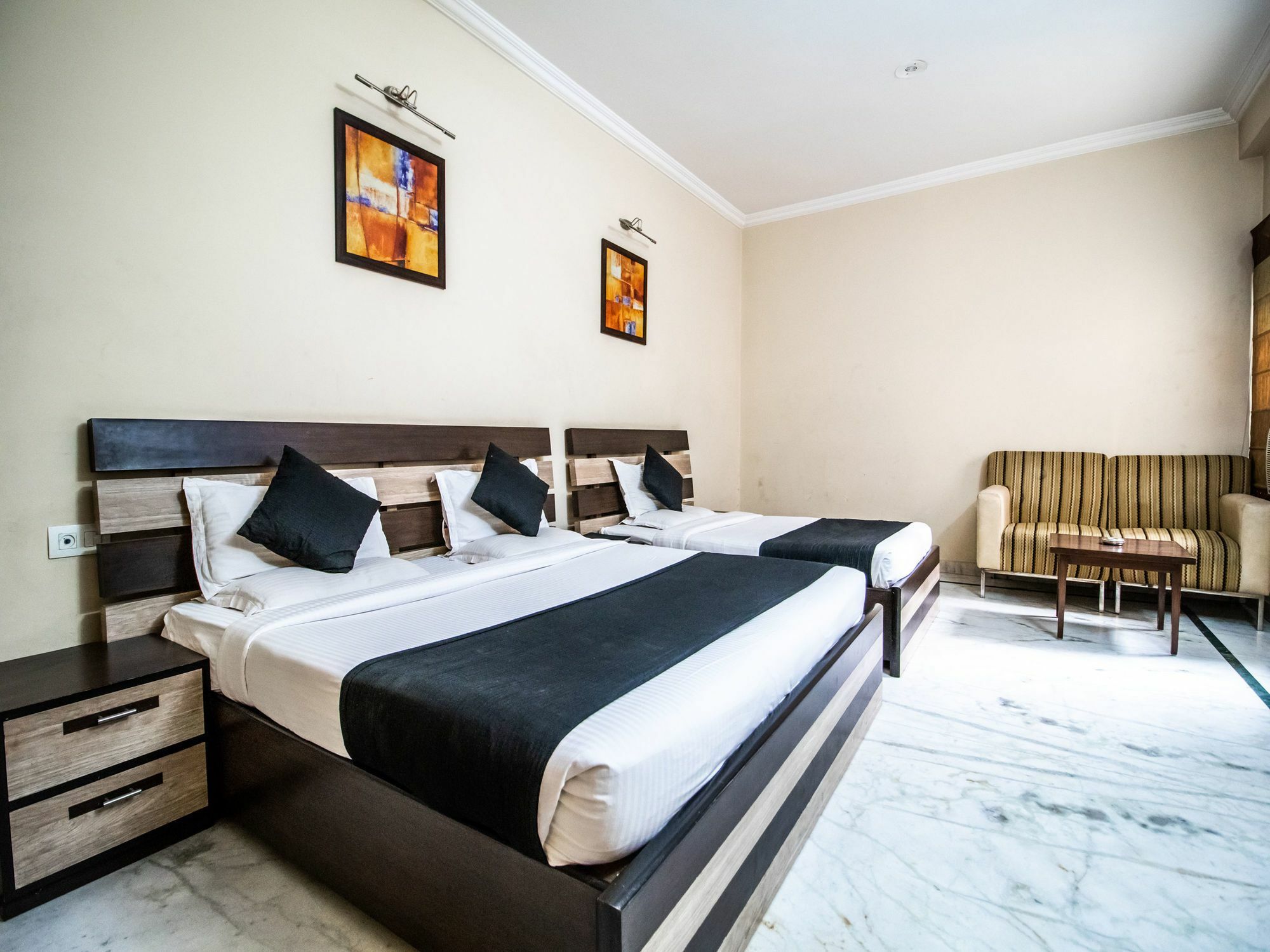 Oyo 1199 Hotel Maharaja Residency 斋浦尔 外观 照片